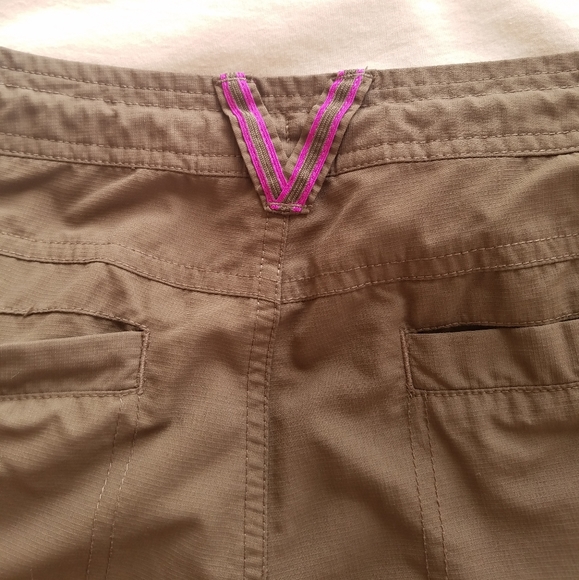 The North Face Tan Nylon Hiking Capri Pants - Picture 3 of 10
